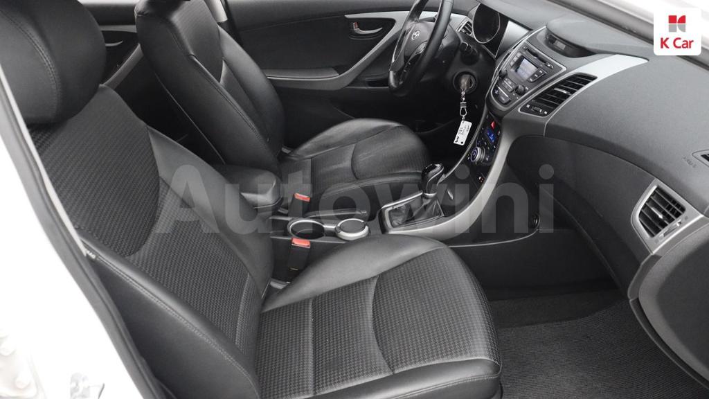 2015 HYUNDAI  AVANTE ELANTRA 1.6 GDI SMART - 16