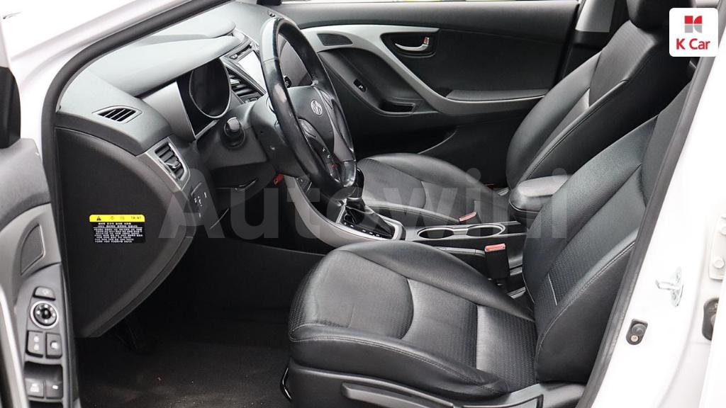 2015 HYUNDAI  AVANTE ELANTRA 1.6 GDI SMART - 15