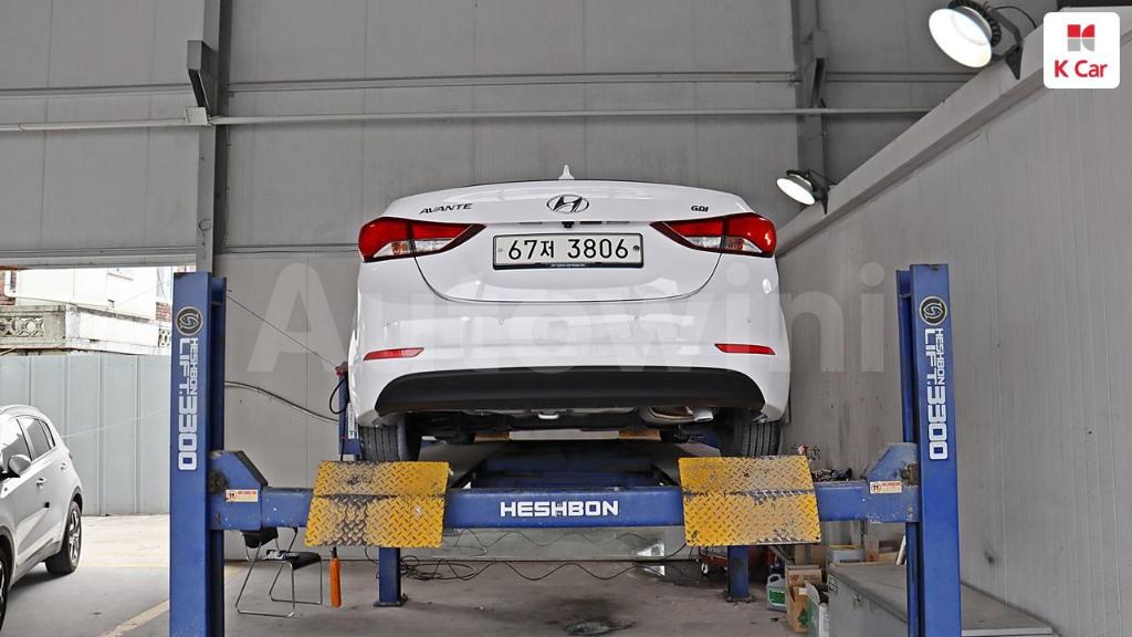 2015 HYUNDAI  AVANTE ELANTRA 1.6 GDI SMART - 29