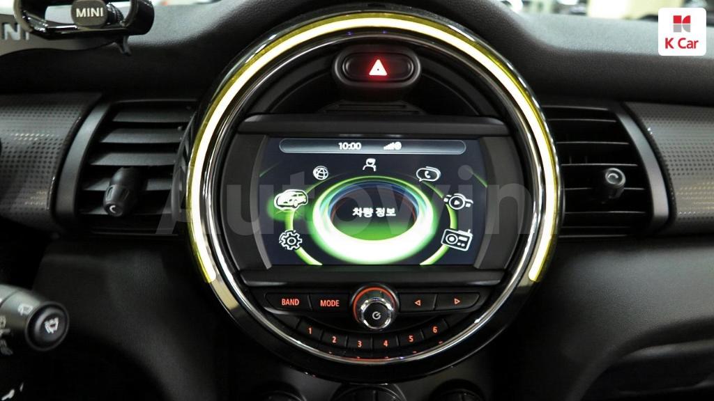 2017 MINI COOPER D MID - 17