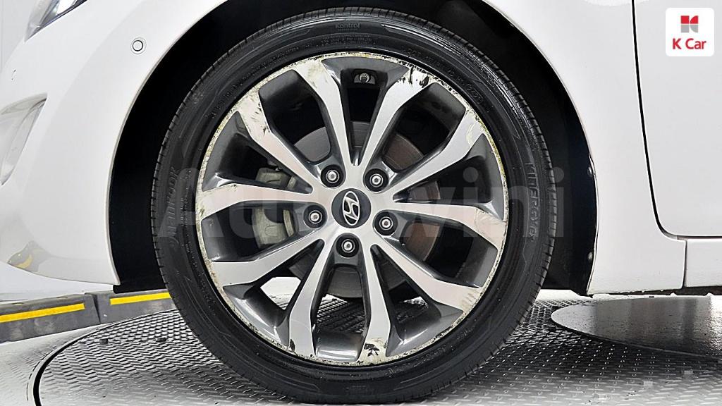 KMHDH41DBDU623866 2013 HYUNDAI AVANTE MD ELANTRA M16 GDI PREMIUM-4