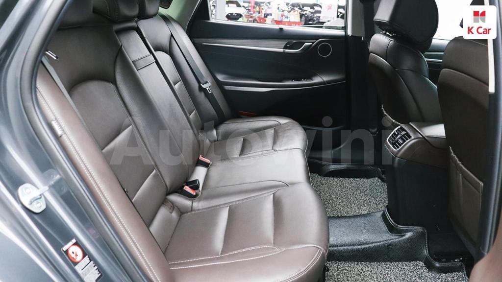 2018 HYUNDAI GRANDEUR IG AZERA 2.4 PREMIUM - 25