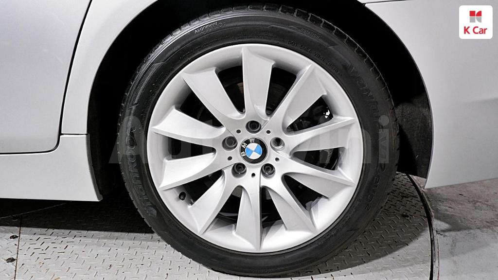 2012 BMW 5 SERIES F10  528I - 6