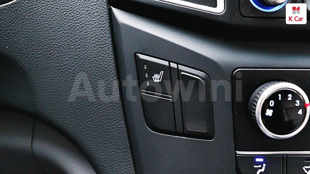 2017 HYUNDAI GRAND STAREX H-1 5 SEATS VAN - 21