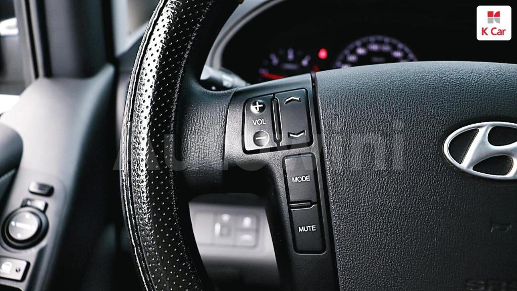 2017 HYUNDAI GRAND STAREX H-1 5 SEATS VAN - 23