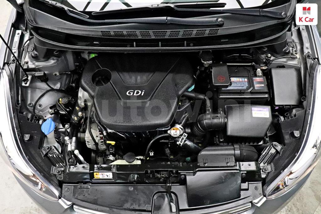 2015 HYUNDAI  AVANTE ELANTRA 1.6 GDI SMART - 9