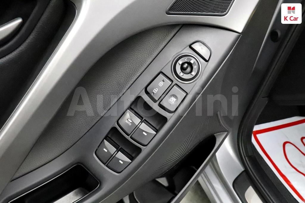 2015 HYUNDAI  AVANTE ELANTRA 1.6 GDI SMART - 24