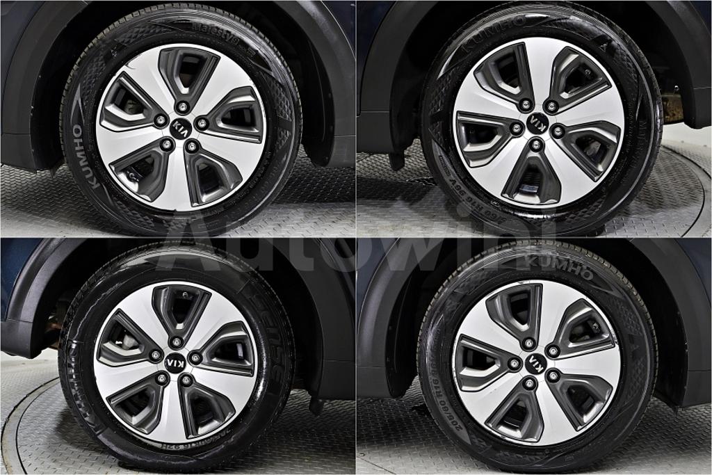 2017 KIA NIRO PRESTIGE - 27