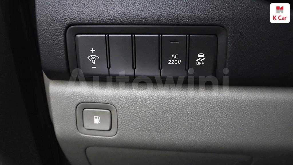 2017 KIA  CARNIVAL SEDONA 7 SEATS LIMOUSINE - 20