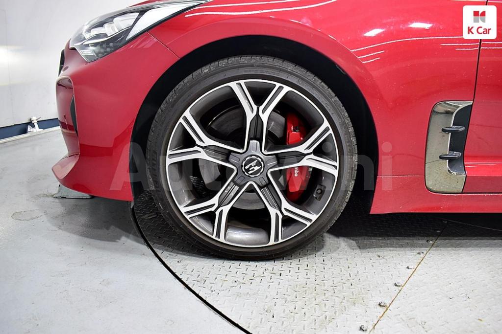2020 KIA STINGER 3.3 TURBO AWD - 18