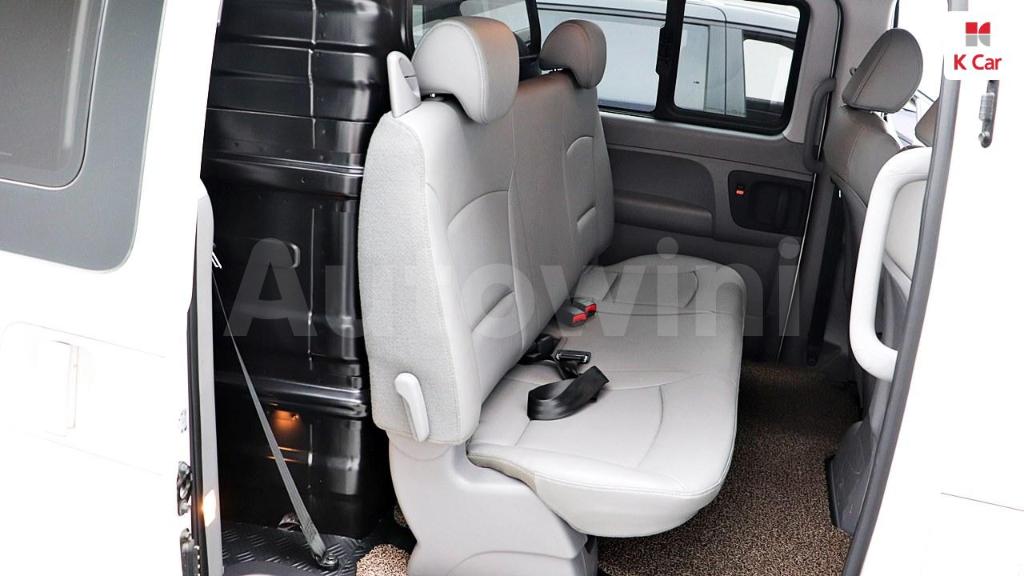 2019 HYUNDAI GRAND STAREX H-1 VAN 5 SEATS - 14