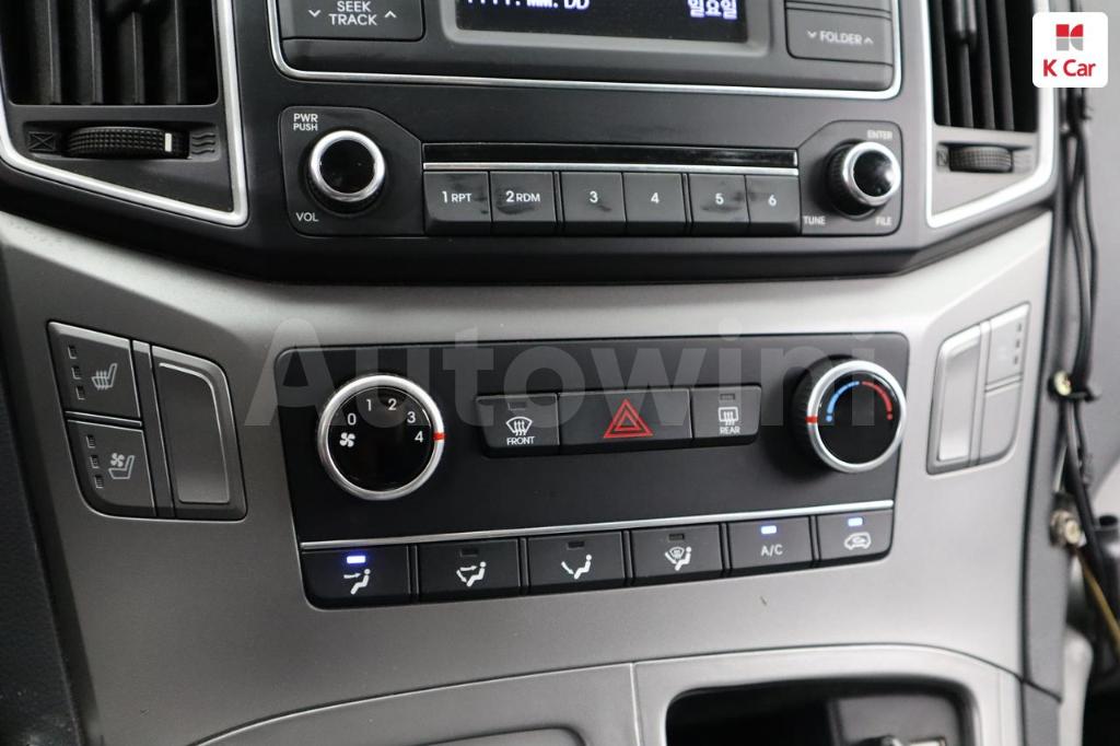 2017 HYUNDAI GRAND STAREX H-1 5 SEATS VAN - 28