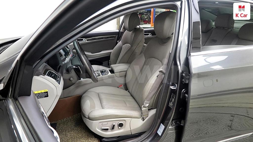 2017 GENESIS G80 3.3 GDI AWD - 9