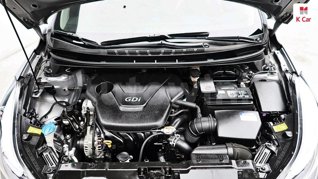 2015 HYUNDAI  AVANTE ELANTRA 1.6 GDI MORDERN - 9