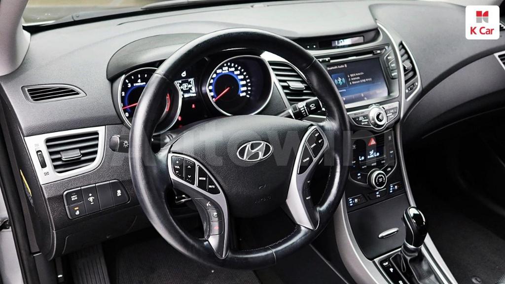2015 HYUNDAI  AVANTE ELANTRA 1.6 GDI MORDERN - 14