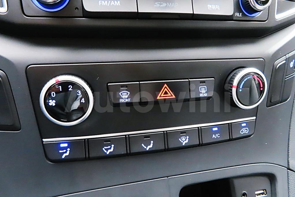 2017 HYUNDAI GRAND STAREX H-1 5 SEATS VAN - 21
