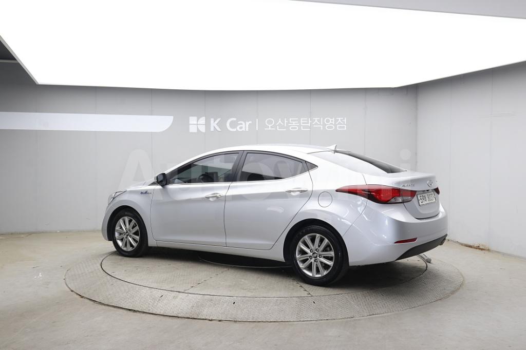 KMHDH41UBFU263968 2015 HYUNDAI  AVANTE ELANTRA 1.6 VGT PREMIUM-5