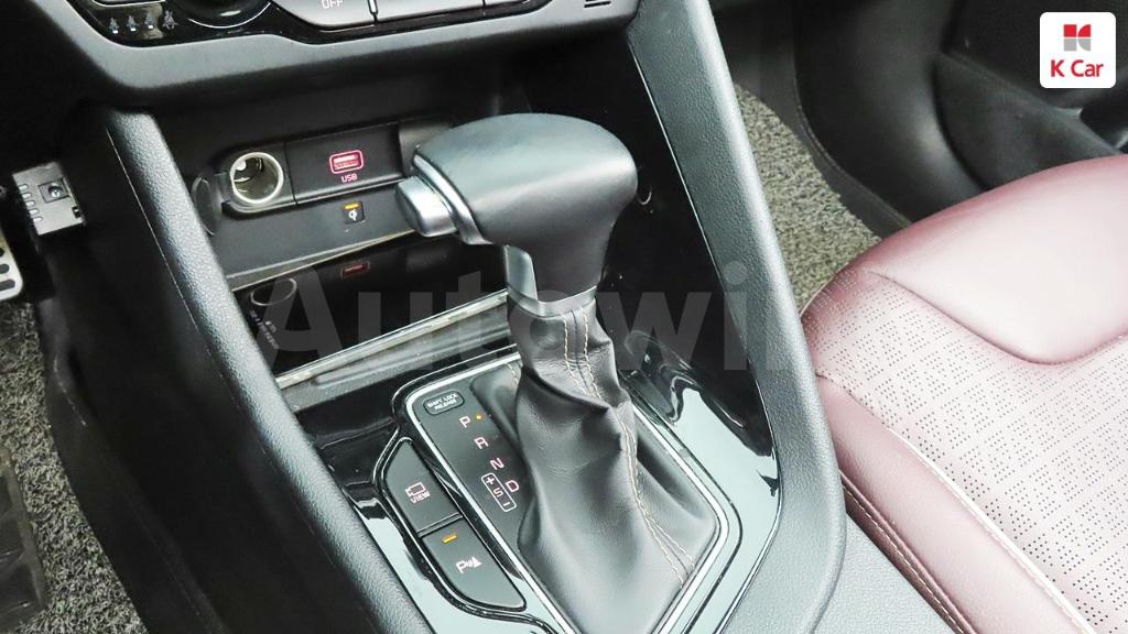 2020 KIA NIRO NOBLESSE SPECIAL - 17