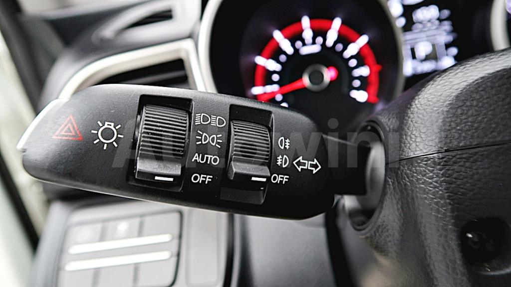 2016 SSANGYONG TIVOLI VX 2WD - 31