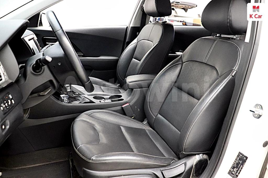 2018 KIA NIRO PRESTIGE - 12