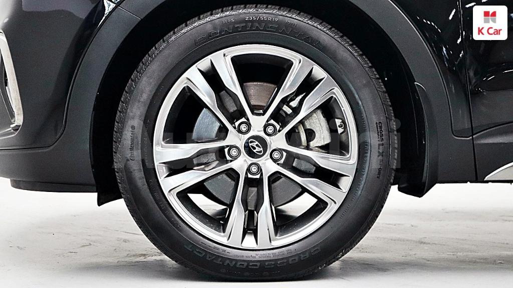 KMHSR81XBJU288821 2018 HYUNDAI  MAXCRUZ DIESEL 2.2 2WD-4
