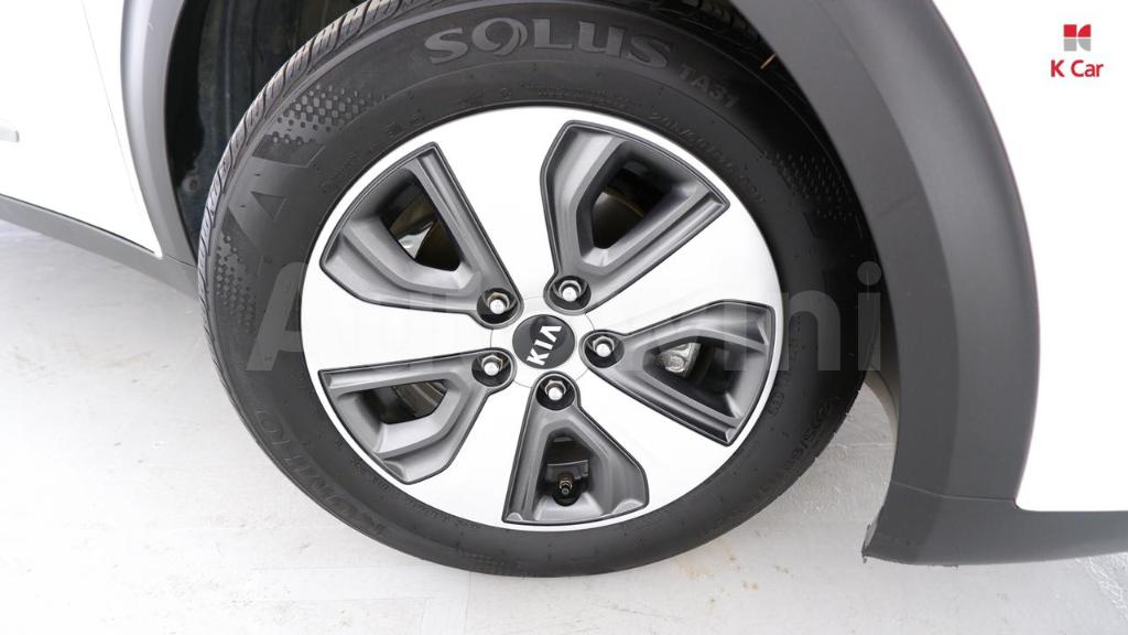 2018 KIA NIRO NOBLESSE - 7