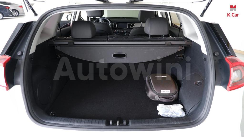 2018 KIA NIRO NOBLESSE - 10