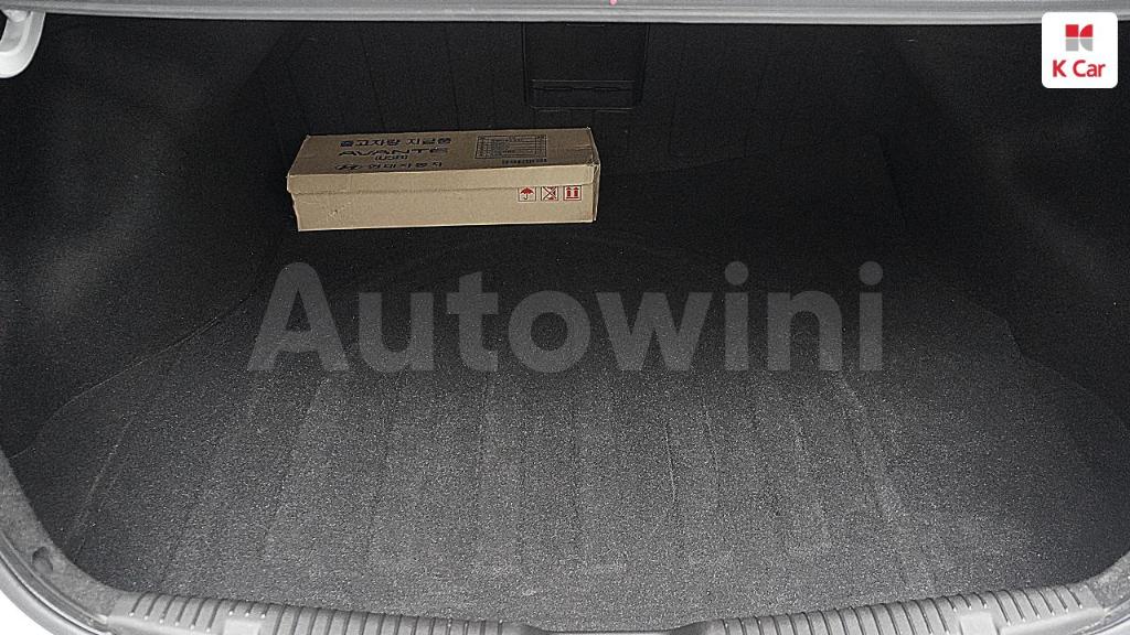 2015 HYUNDAI  AVANTE ELANTRA 1.6 GDI SMART - 32