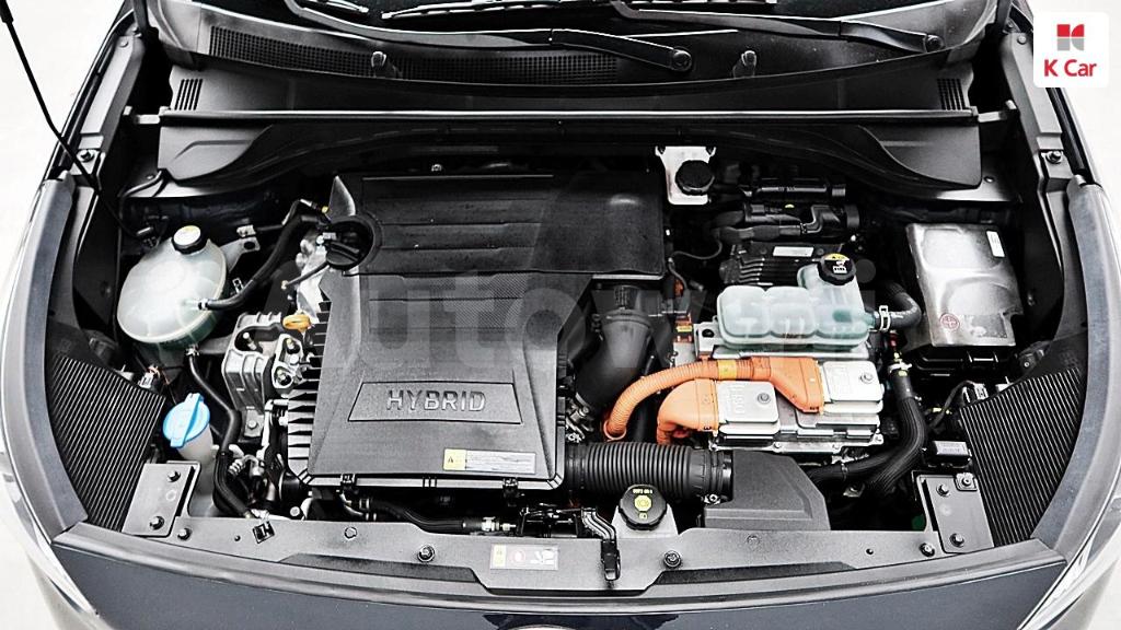 2018 KIA NIRO PRESTIGE - 9