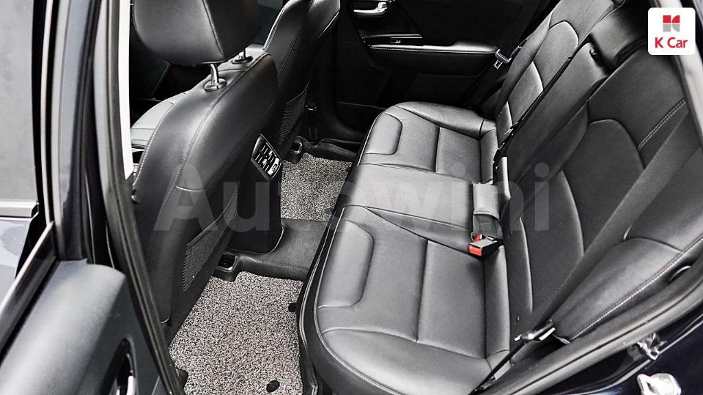2018 KIA NIRO PRESTIGE - 12