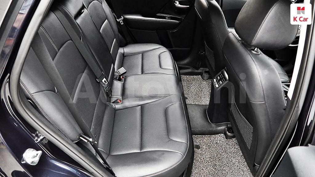 2018 KIA NIRO PRESTIGE - 13