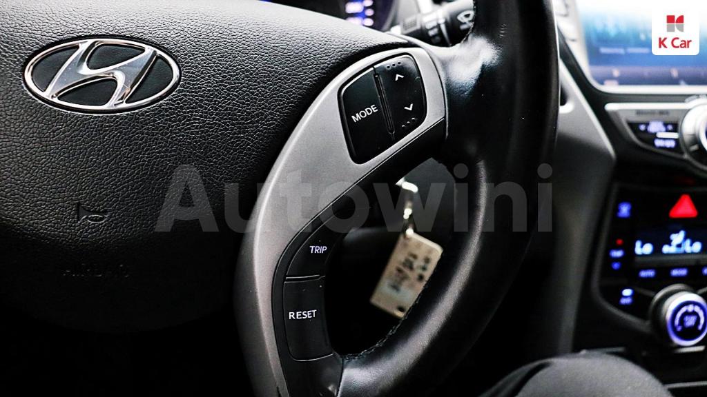 2015 HYUNDAI  AVANTE ELANTRA 1.6 GDI SMART - 30