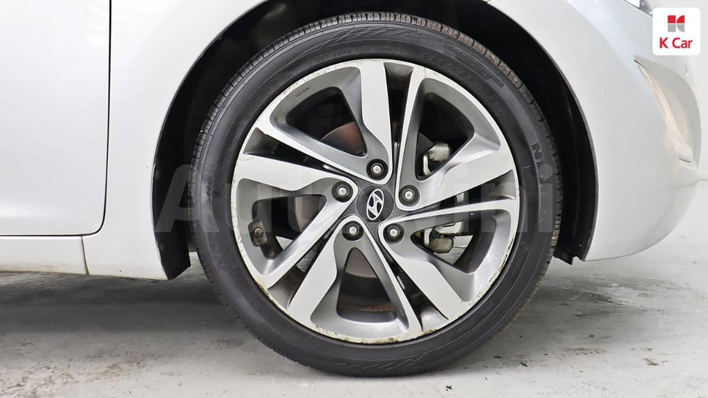 2016 HYUNDAI  AVANTE ELANTRA 1.6 GDI LIMITED - 7