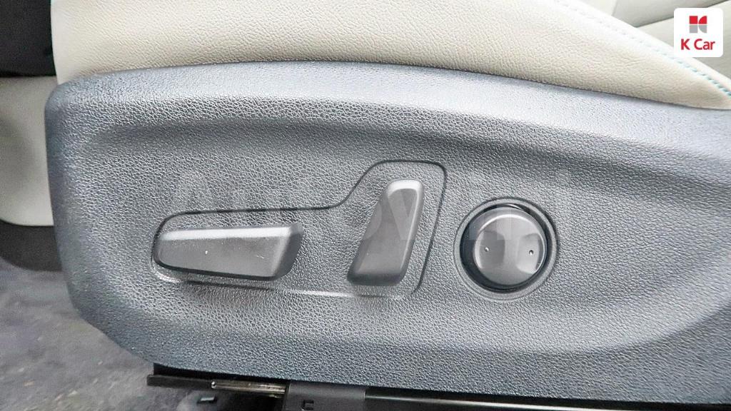2017 KIA NIRO NOBLESSE - 30