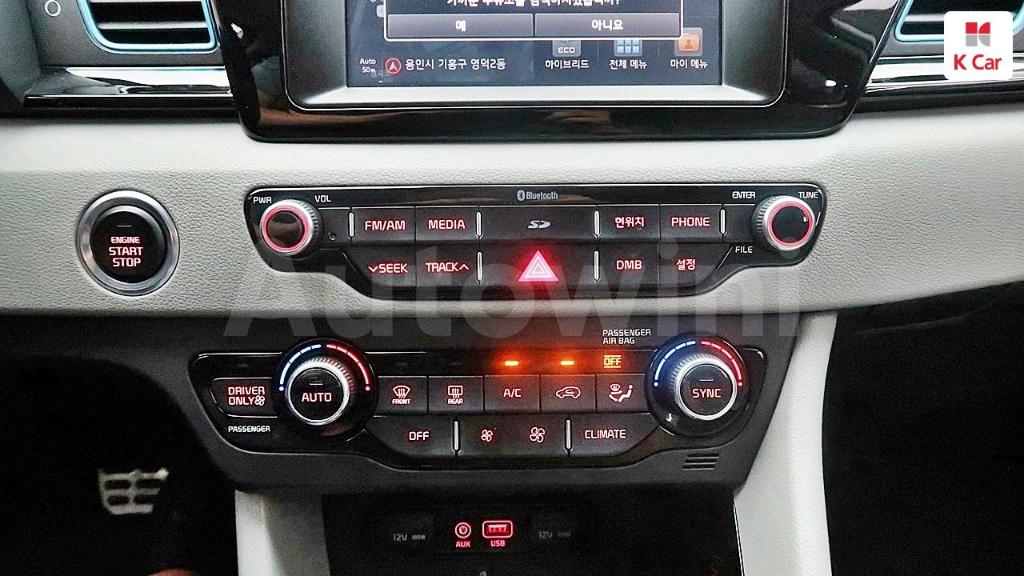 2017 KIA NIRO NOBLESSE - 33