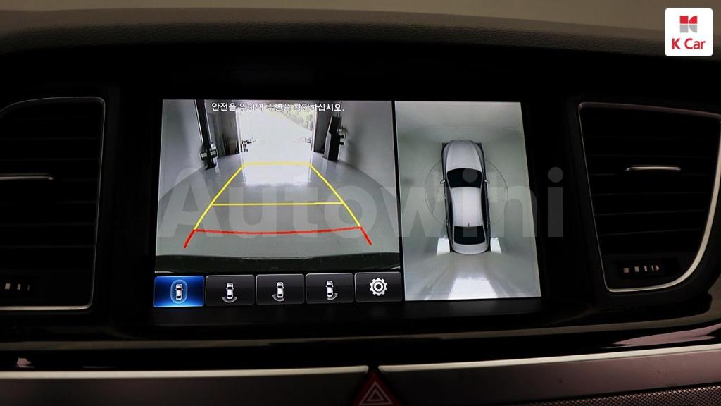 2017 GENESIS G80 3.3 GDI AWD - 8