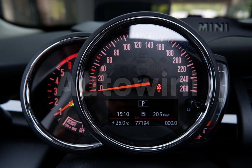 2018 MINI COOPER D HIGH - 31