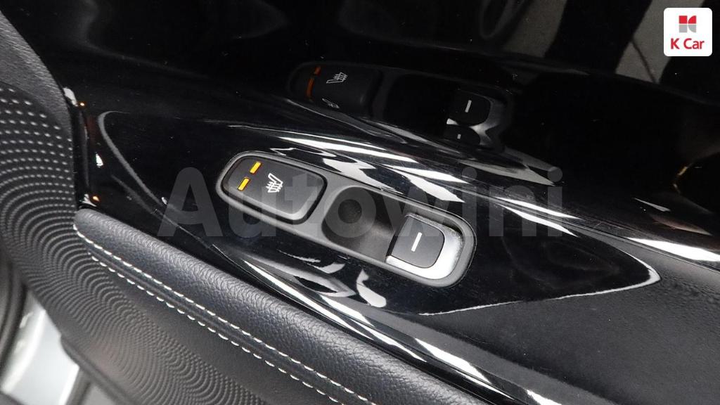2017 KIA NIRO NOBLESSE - 27