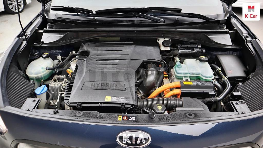 2018 KIA NIRO PRESTIGE - 9
