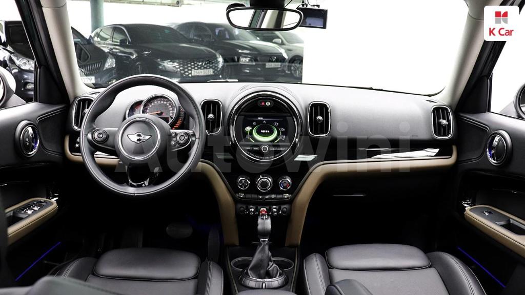 2017 MINI COOPER COUNTRYMAN D BASIC - 11