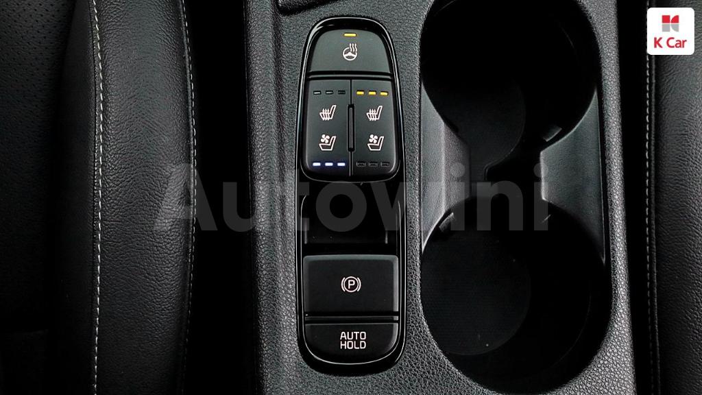 2020 KIA NIRO PRESTIGE - 28