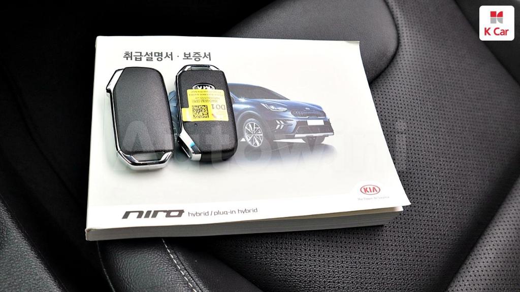 2020 KIA NIRO PRESTIGE - 29