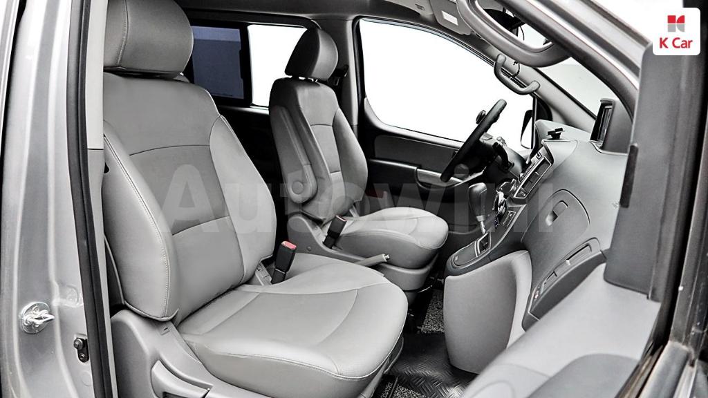 2017 HYUNDAI GRAND STAREX H-1 5 SEATS VAN - 13