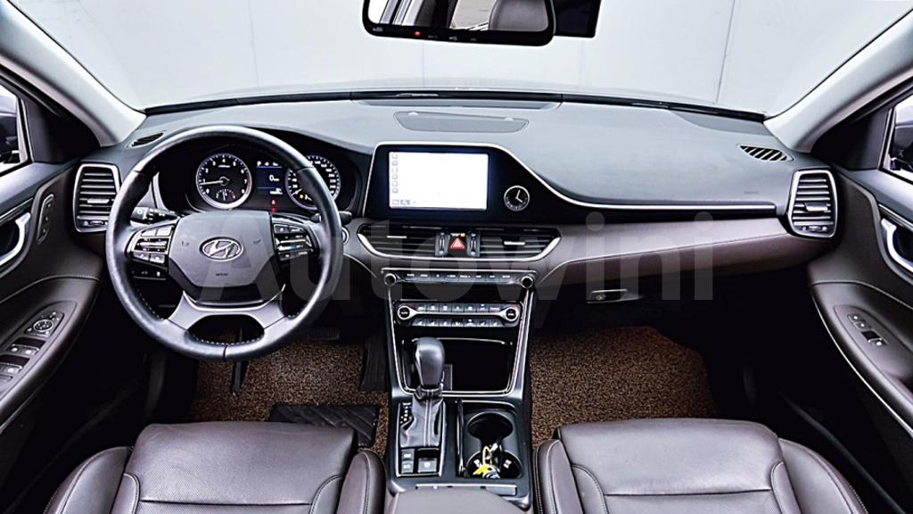 2018 HYUNDAI GRANDEUR IG AZERA 2.4 PREMIUM - 31