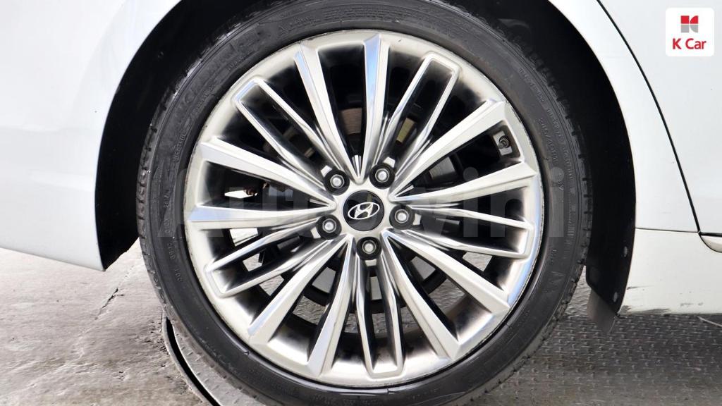 2018 HYUNDAI GRANDEUR IG AZERA 2.4 PREMIUM - 8