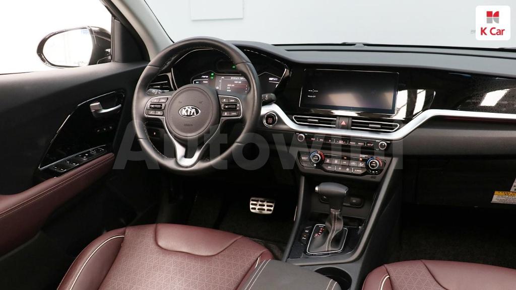 KNACE81CGMA443600 2021 KIA NIRO NOBLESSE SPECIAL-3