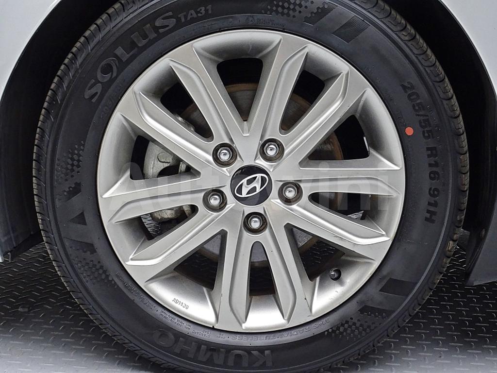 2015 HYUNDAI  AVANTE ELANTRA 1.6 GDI SMART - 18