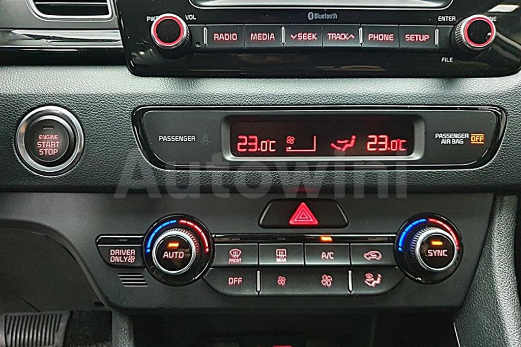 2018 KIA NIRO PRESTIGE - 25