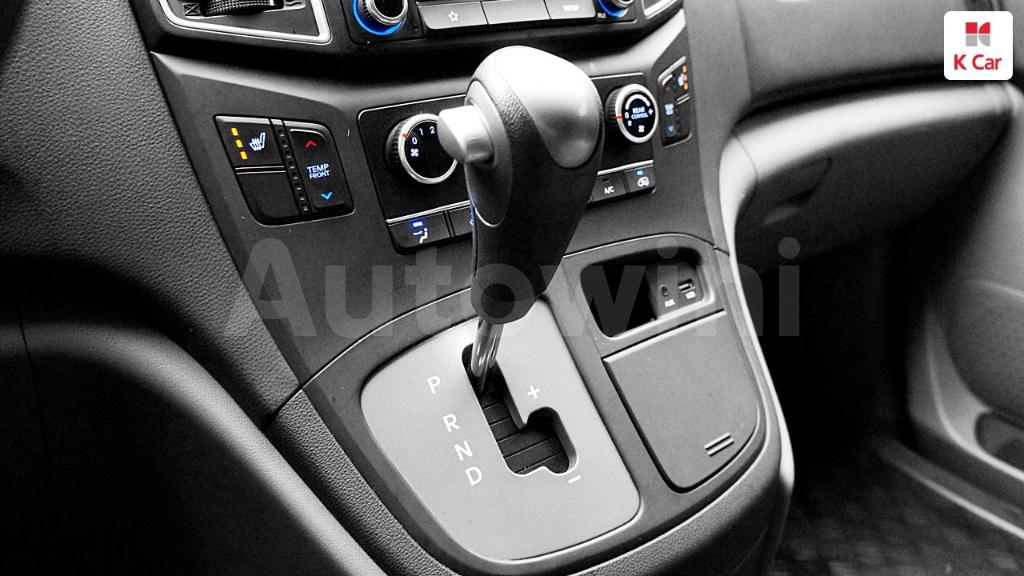 2019 HYUNDAI GRAND STAREX H-1 WAGON 12 SEATS - 17