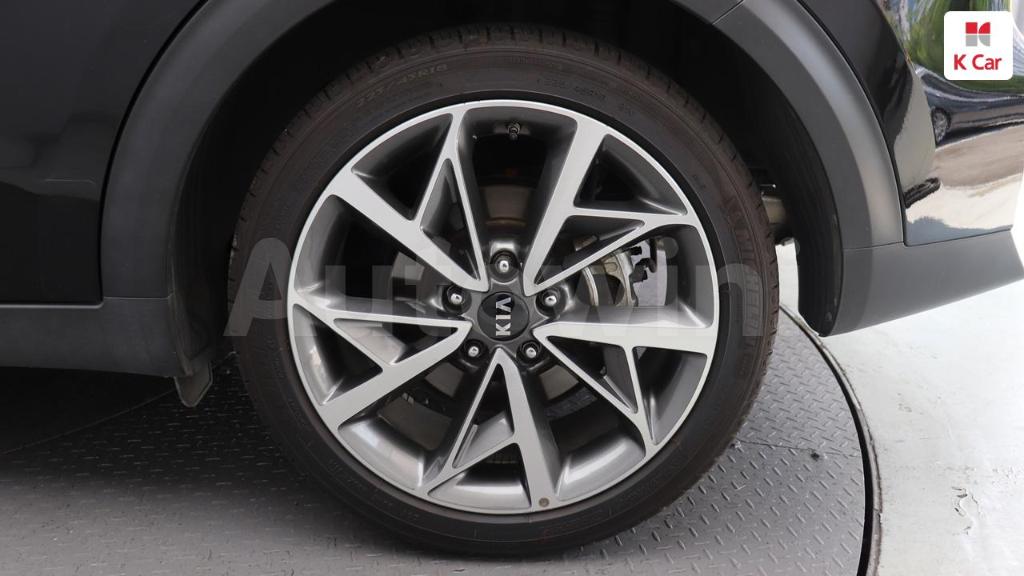 KNACE81CGLA358920 2020 KIA NIRO NOBLESSE SPECIAL-5